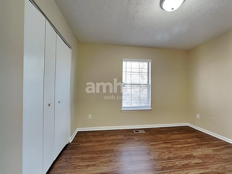 420 Randy Ln — Photo 12