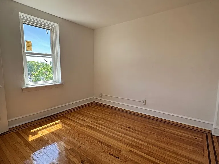 Oak Lynne Apartments — Photo 10