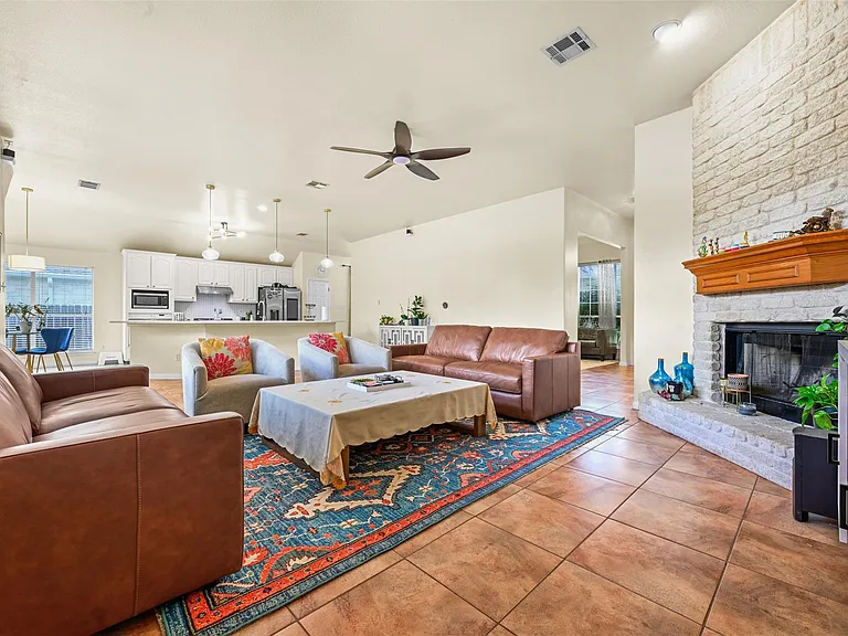 6006 Barletta Dr — Photo 15
