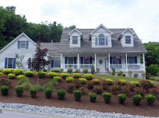 246 Castle Farms Rd, Altoona, PA 16601