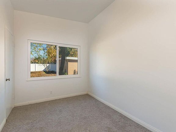 4th image of 9564 Laurel Canyon Blvd