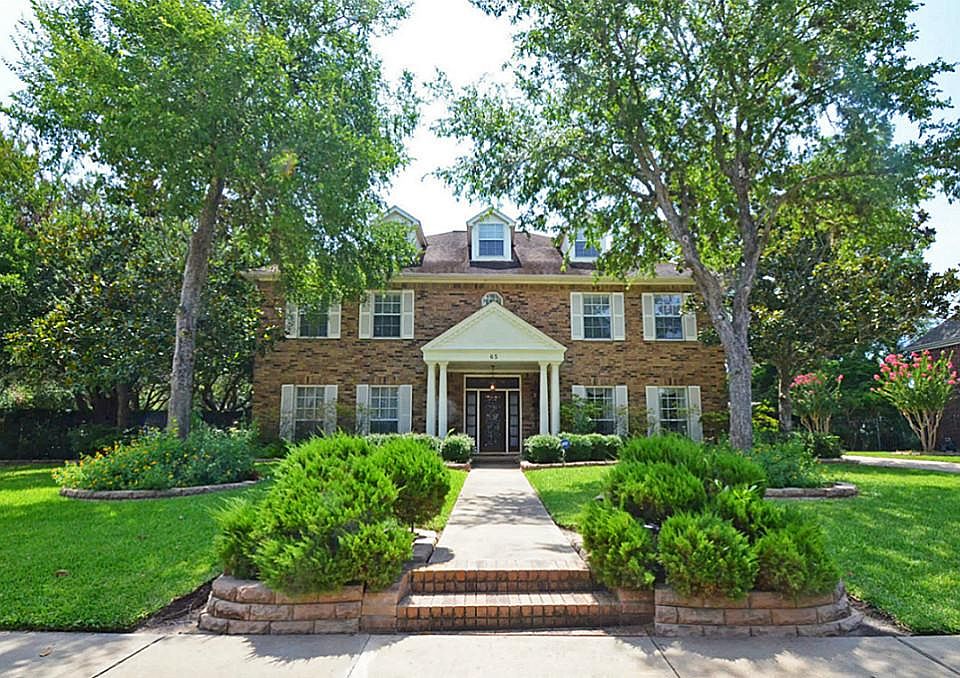 1st image of 65 Hessenford St