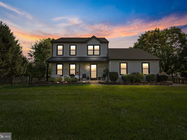 409 Fairview Ave, Penndel, PA 19047