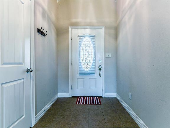 4th image of 1506 Mount Zion Dr