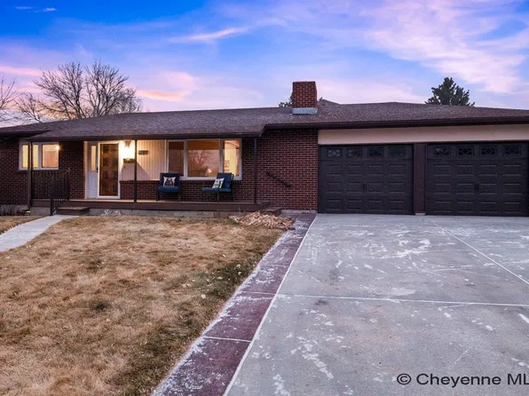 809 Melton St, Cheyenne, WY 82009