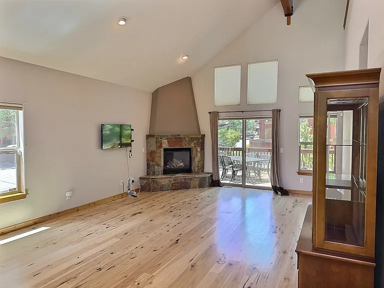10208 Kylan Creek Ct — Photo 3