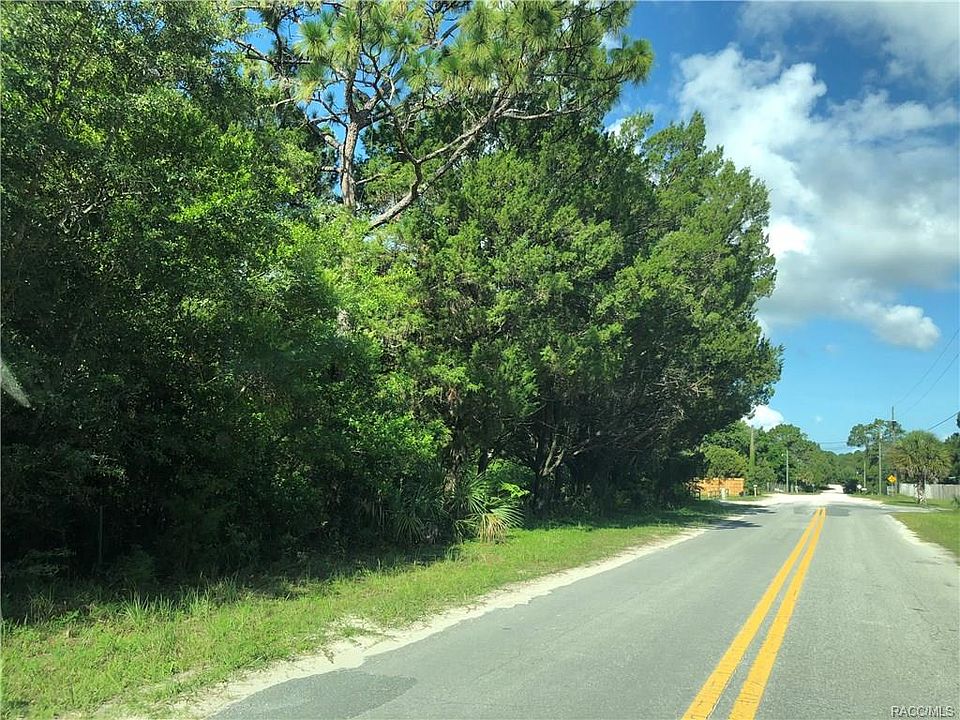 2nd image of 7842 W Chassahowitzka St