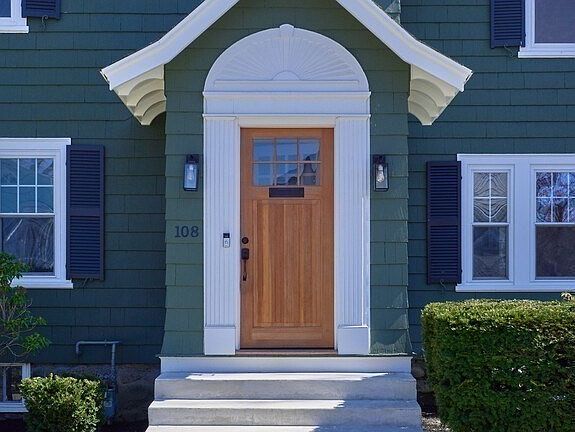 4th image of 108 Longfellow Rd
