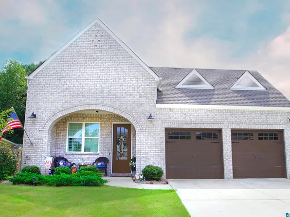 1450 Woodridge Pl, Gardendale, AL 35071