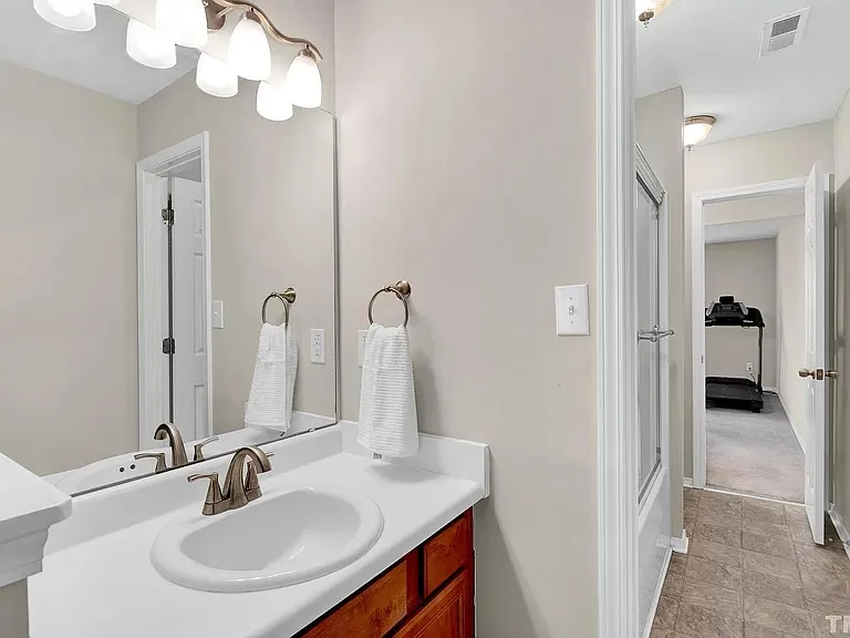 401 Courthouse Dr — Photo 13