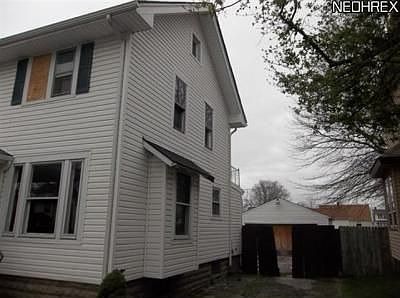 2nd image of 1261 Edgewood St NE