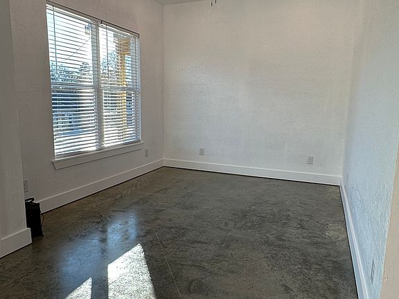 5th image of 3417 S Garrett St #A