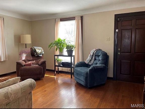 4th image of 407 Coppinger Dr