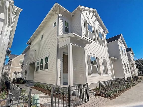 2nd image of 913 McKinnon Sq