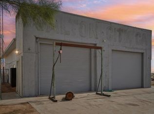 2154 Riviera Cir, Thermal, CA 92274