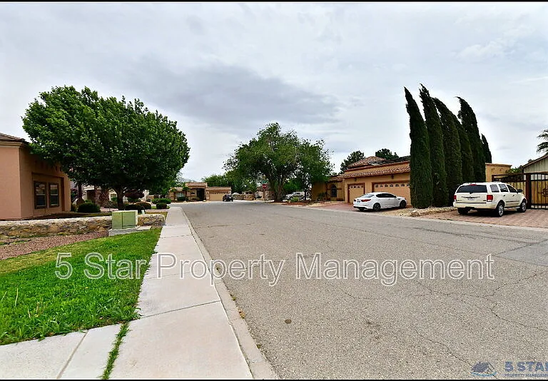 5973 Cartagena Cir — Photo 39