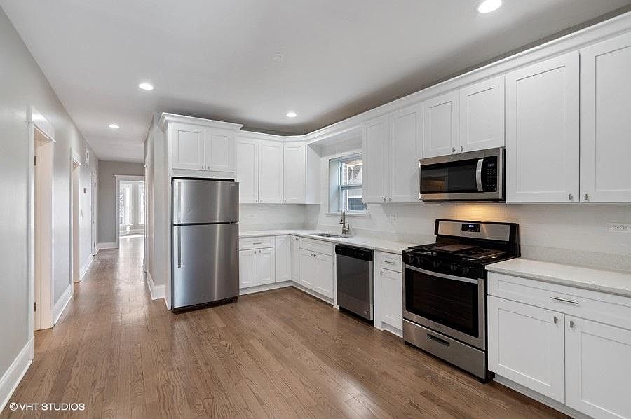 1st image of 4442 N Maplewood Ave #2