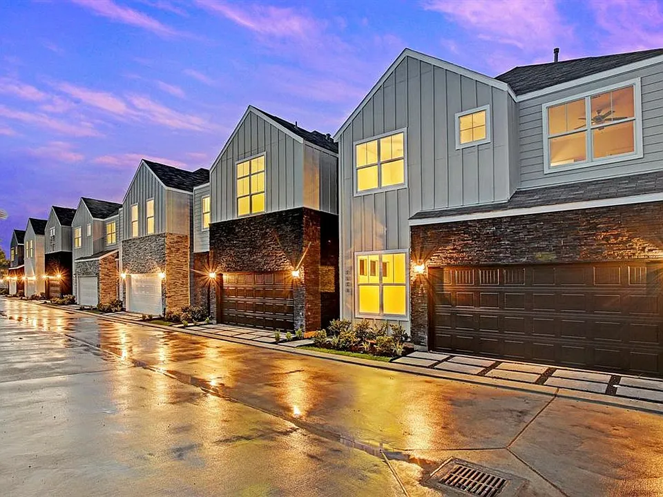 8808 Hollister Pine Ct
