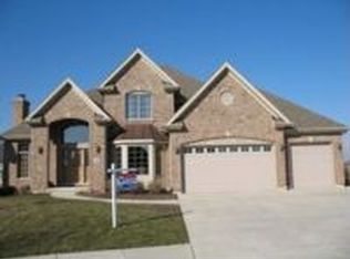 729 Woodbury Ct, Sugar Grove, IL 60554