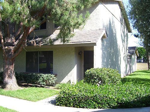 For Sale: 5950 Imperial Hwy, South Gate, California 90280