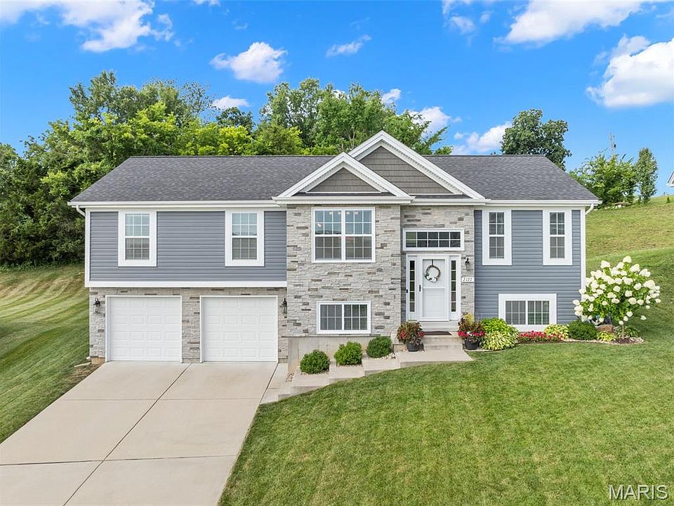 1st image of 2127 Kuenzel Dr