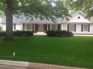 1568 El Dorado Dr, Lawrence, KS 66047