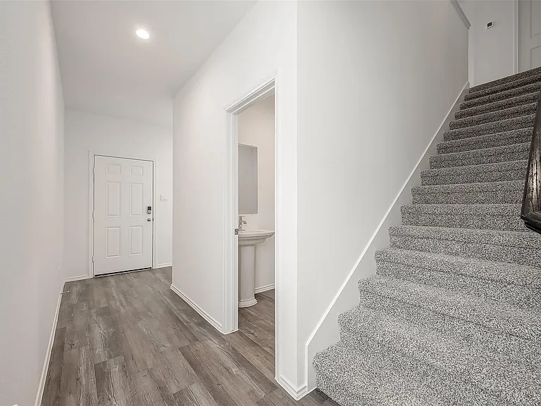 5619 Vintage Oakmont Dr — Photo 7