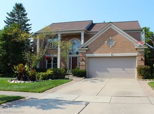 45277 Seabrook Dr, Canton, MI 48188