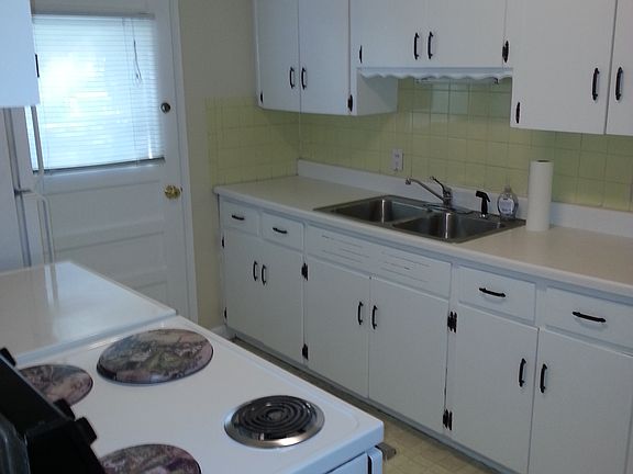 Stove/Refrig/Wash/Dry