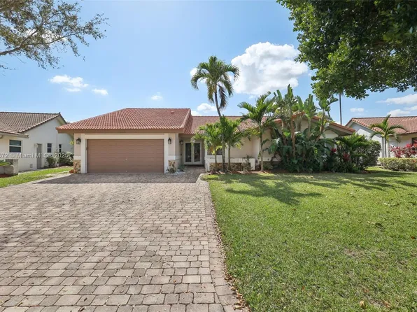10866 NW 6th St, Coral Springs, FL 33071