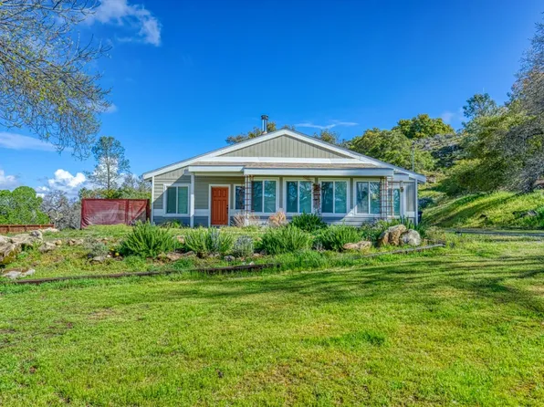 43659 Revis Ln E, Coarsegold, CA 93614