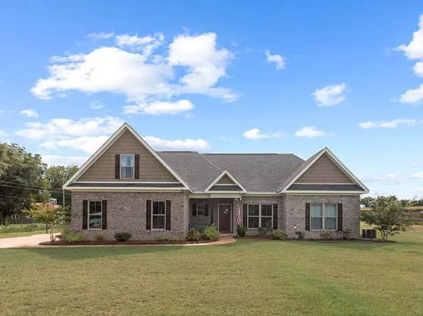 2957 Iris Rd, Dothan, AL 36301