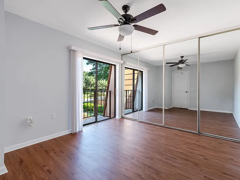 185 Charter Way — Photo 12