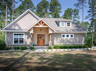 3 Oak Ln, Pinehurst, NC 28374