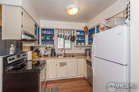 2nd image of 3406 Marigold St