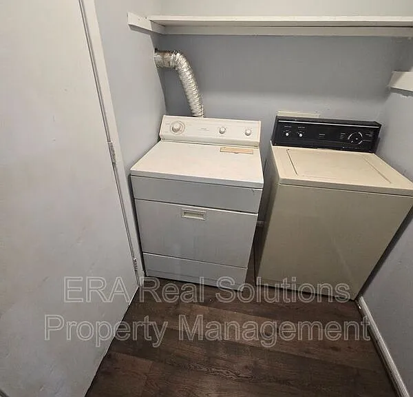 2460 Hiawatha St — Photo 7