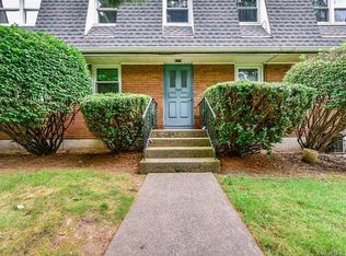 338 Dunfey Ln APT D, Windsor, CT 06095