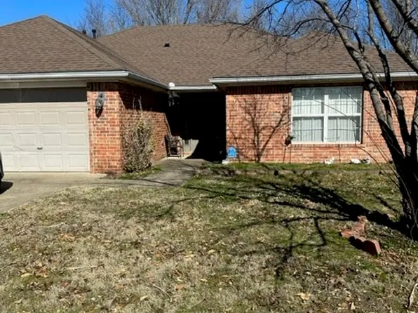 368 Hunter Allen Dr, Springdale, AR 72764