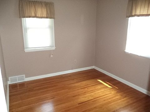 5th image of 3528 11th Ave