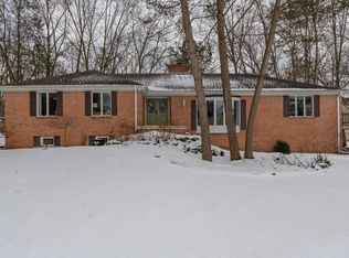8365 Plover Dr, Kalamazoo, MI 49009