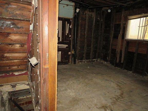 5th image of 222 Kramer Way