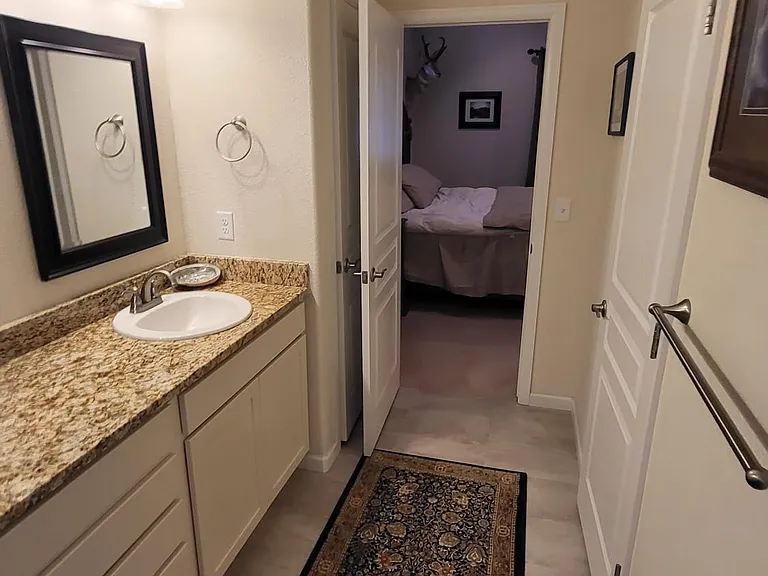 6613 Folsom Hts — Photo 11