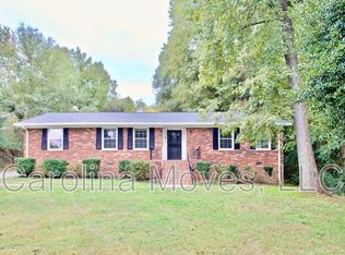 10 Northway Dr, Taylors, SC 29687