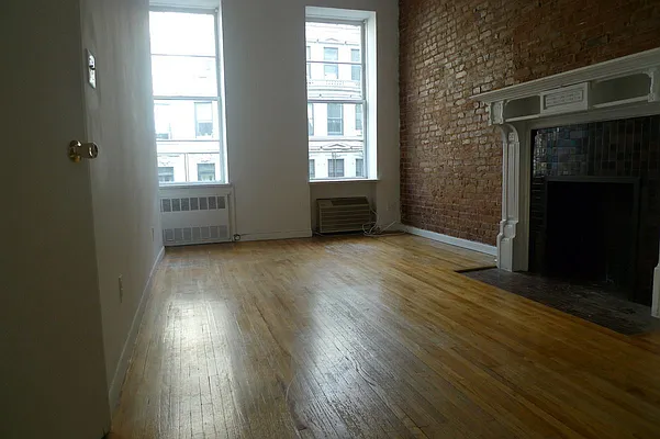 Rented by America Mecca Realty LLC | media 26