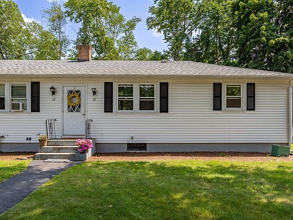 4th image of 15 Genetti St #15