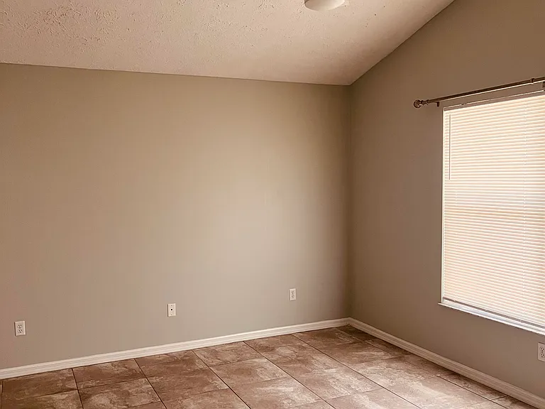 962 SW Kappa Ave — Photo 16