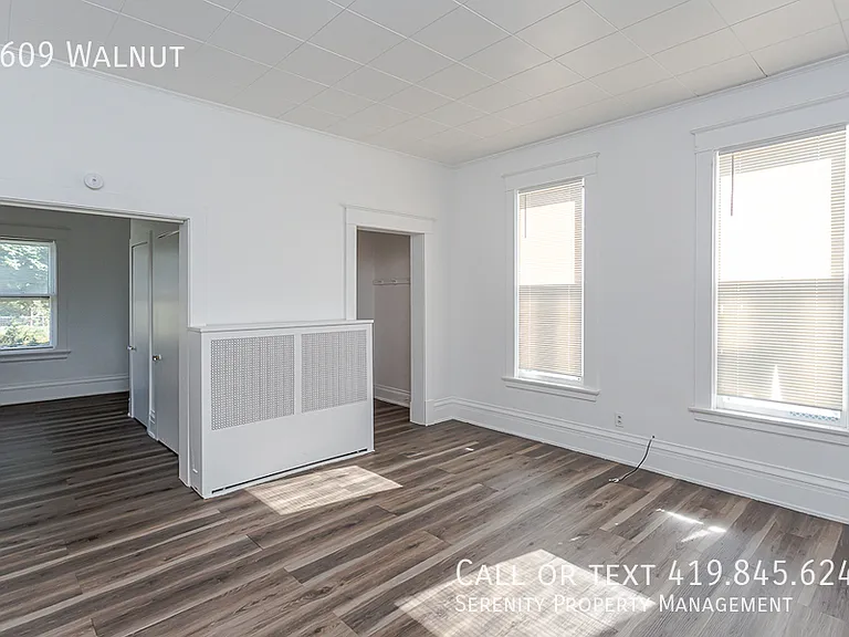 1609 Walnut St — Photo 5