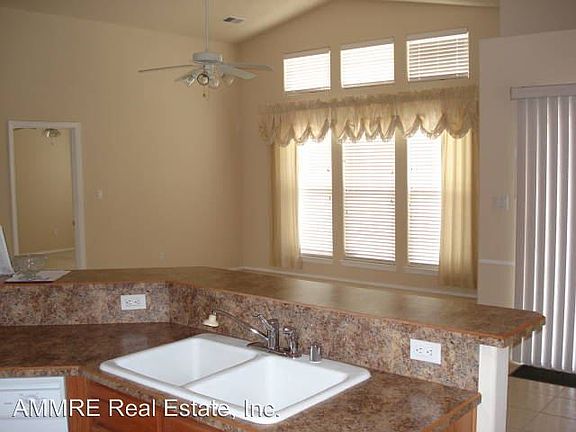 5th image of 9939 Bradford Pl NW