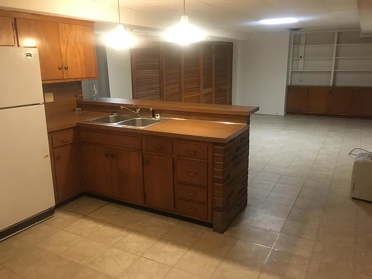207 S Lincoln Park Dr #E — Photo 5