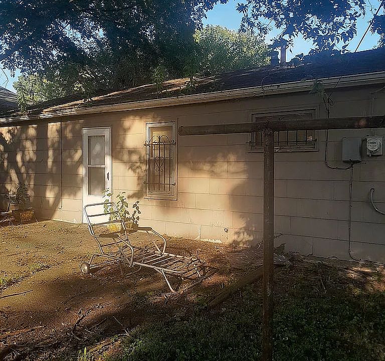 2nd image of 4104 Hardesty Ave